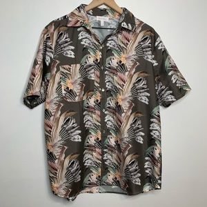 Lei Palm Hawaii Men’s Button Down Hawaiian Shirt